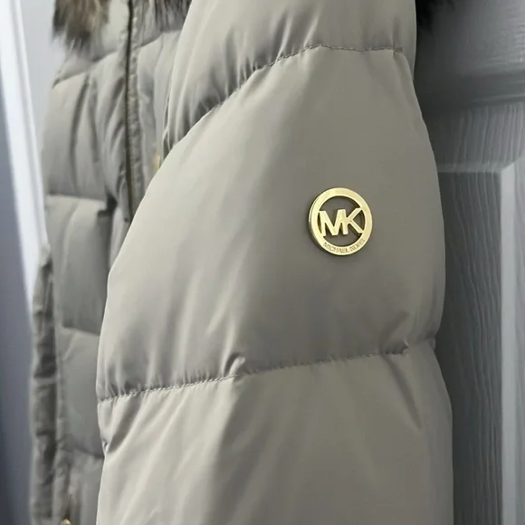 Michael Kors Grey Puffer Coat with Faux Fur Hood - Picture 5 of 6